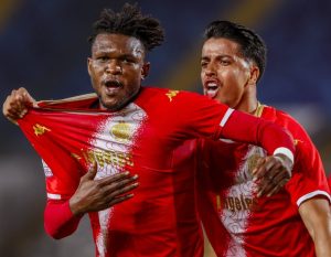 الوداد يحسم الديربي أمام الرجاء في الدوري المغربي
